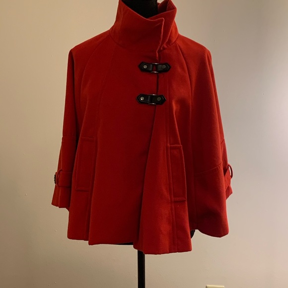 Stradivarius red cape - Picture 1 of 5